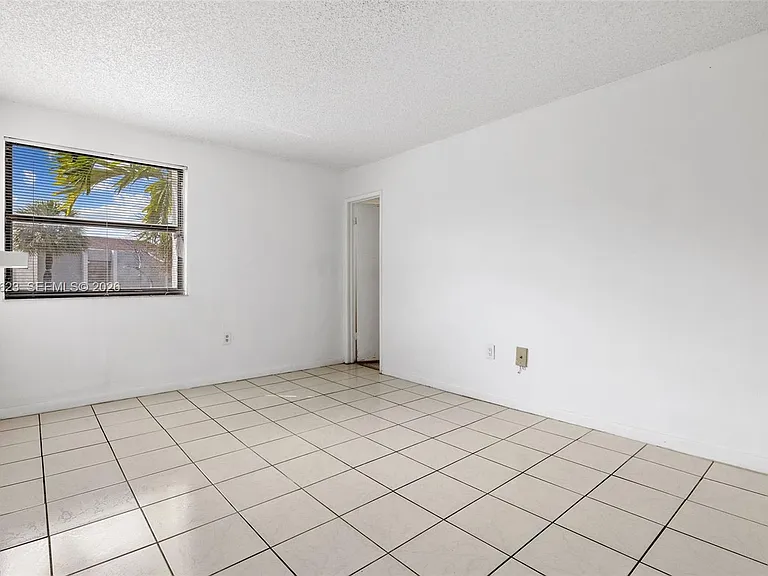 10050 NW 9th Street Cir #203 — Photo 9