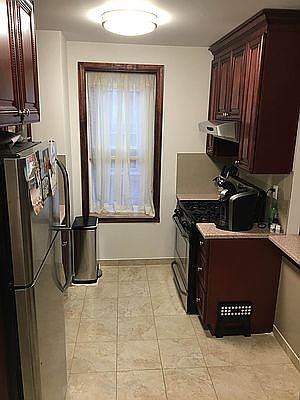 1st image of 2326 28th Ave APT 1R
