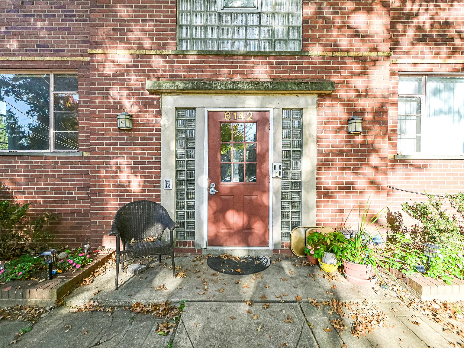 6142 Dryden Avenue - 2 — Photo 3