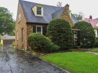 321 N Ridgeland Ave, Elmhurst, IL 60126