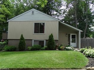 959 Chinook Ave, Akron, OH 44305