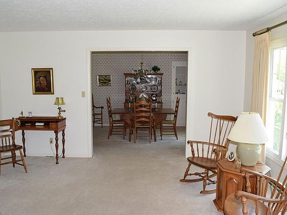 4th image of 817 Westhaven Dr
