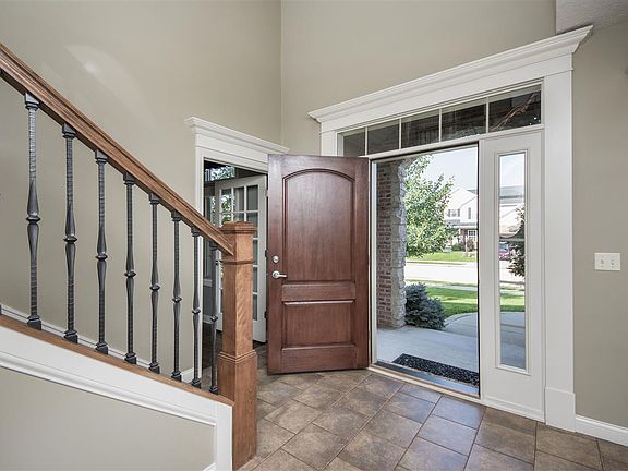 3rd image of 7022 N Grand Fir Dr