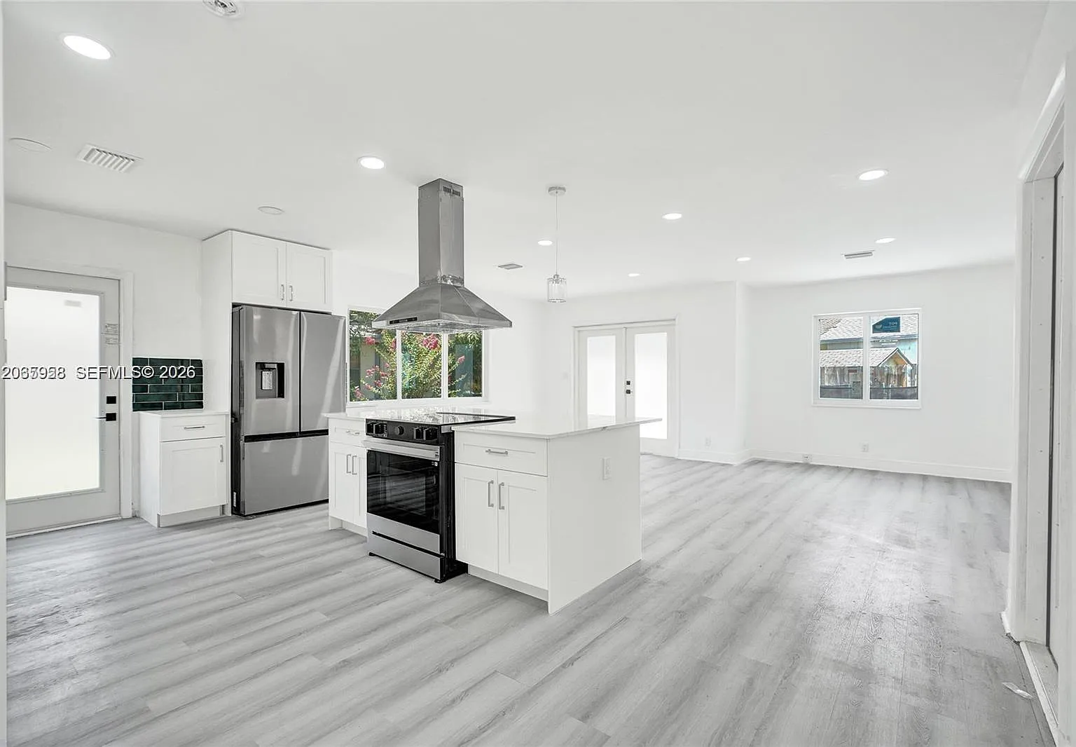 Ziladen Properties — Photo 3