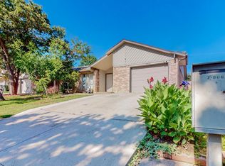2508 Oak Hill Dr, Arlington, TX 76006