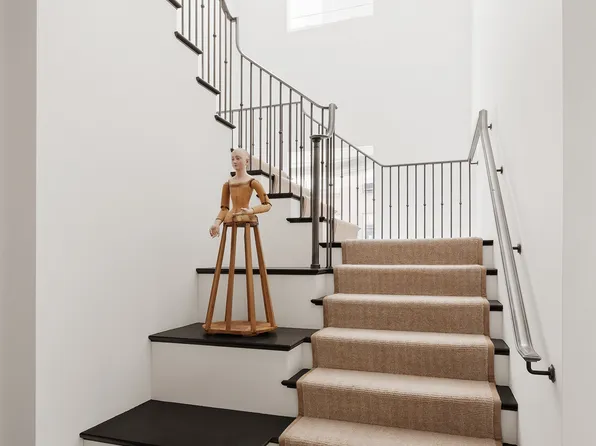 950 5th Avenue image 10 of 16