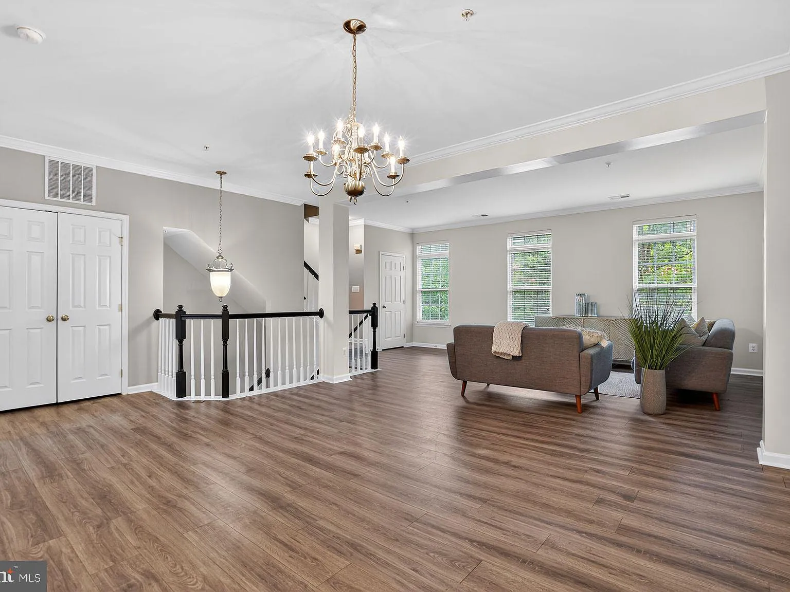 2 bed, 2.5 bath, 2479 sqft, $3,150 — Photo 3