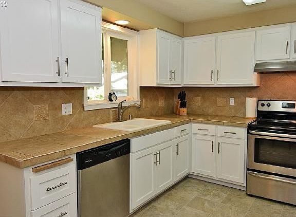 5th image of 14212 NE 49th St
