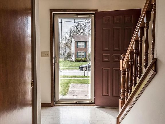 3rd image of 6192 Brenthurst Dr