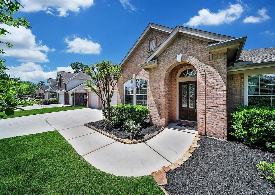 2nd image of 31023 Oak Forest Hollow Ln