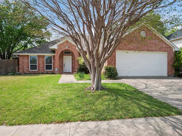 6101 Pebble Creek Dr, North Richland Hills, TX 76180