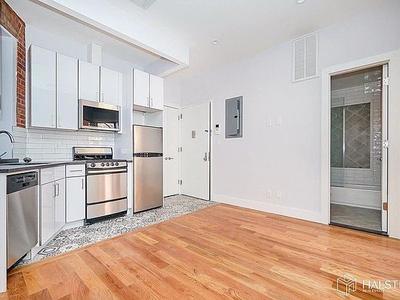 3rd image of 462 W 146th St APT 2