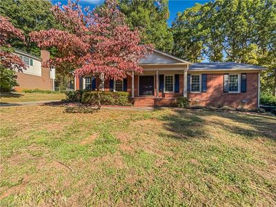 120 Village Ln, Greensboro, NC, 27409