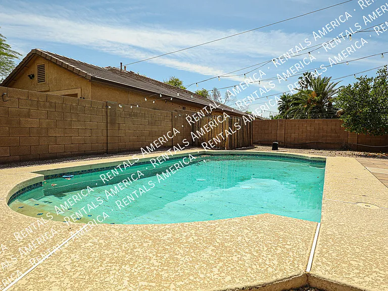 1623 E Wildhorse Pl — Photo 36