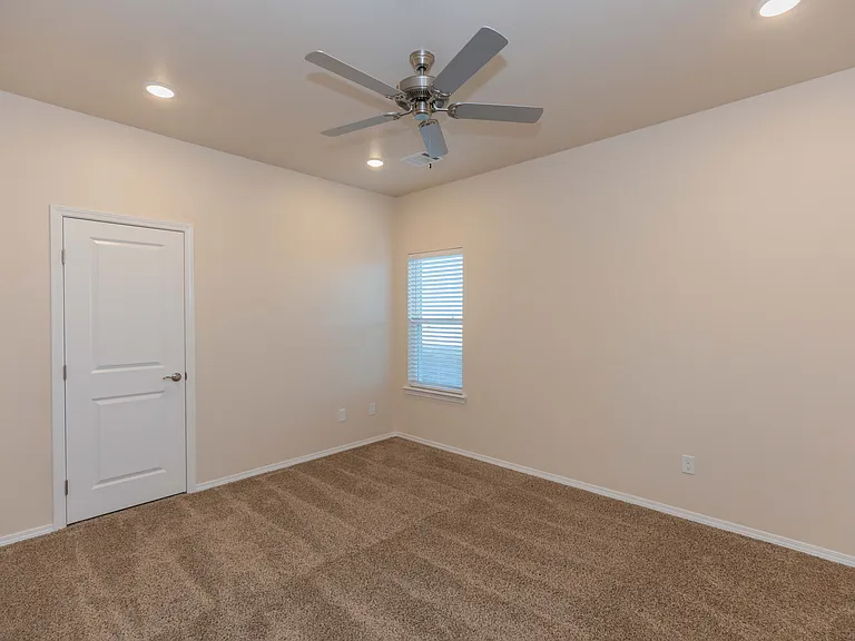 7516 Buck St — Photo 18