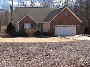 741 Mountain Shore Dr, Denton, NC 27239