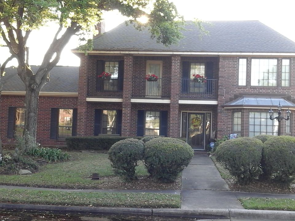 1st image of 2605 11th St N