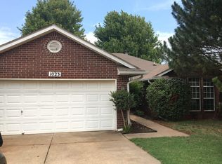 1023 Pruett Dr, Edmond, OK 73003