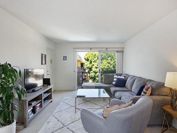 2nd image of 2311 4th St APT 309