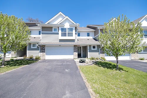 5888 Royalton Rd NE Photo 1