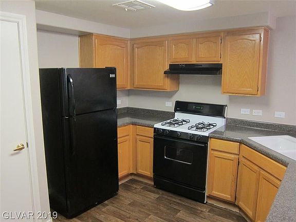 5th image of 3400 Cabana Dr Unit 1027