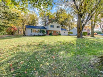 92 Maple Hill Dr, Chagrin Falls, OH, 44022