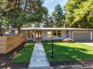 6843 SW Raleighwood Way, Portland, OR 97225