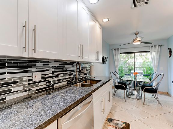 4th image of 2514 NW 98th Ter
