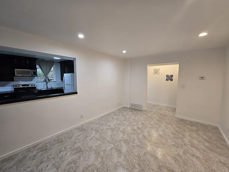 1821 Cromwell Dr #B — Photo 13