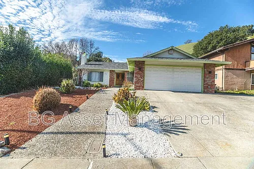 2901 Doidge Ave Photo 1