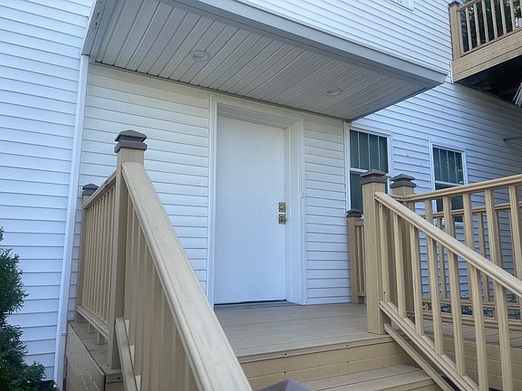 2nd image of 1718 Linden Ave