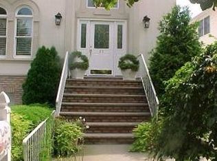 85 S Goff Ave, Staten Island, NY 10309