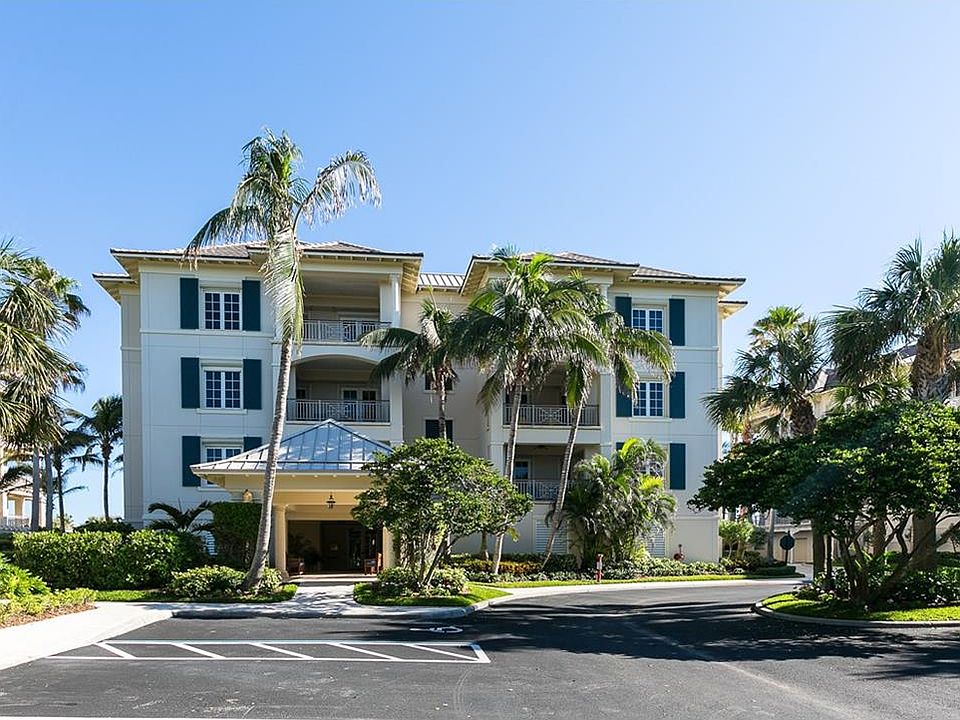 1st image of 40 Beachside Dr APT 202