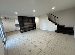8645 Columbus Ave #1, North Hills, CA 91343