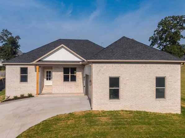 63 Oakbrooke Dr, Sherwood, AR 72120