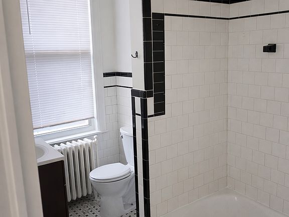 5th image of 1900 Aliceanna St APT 1