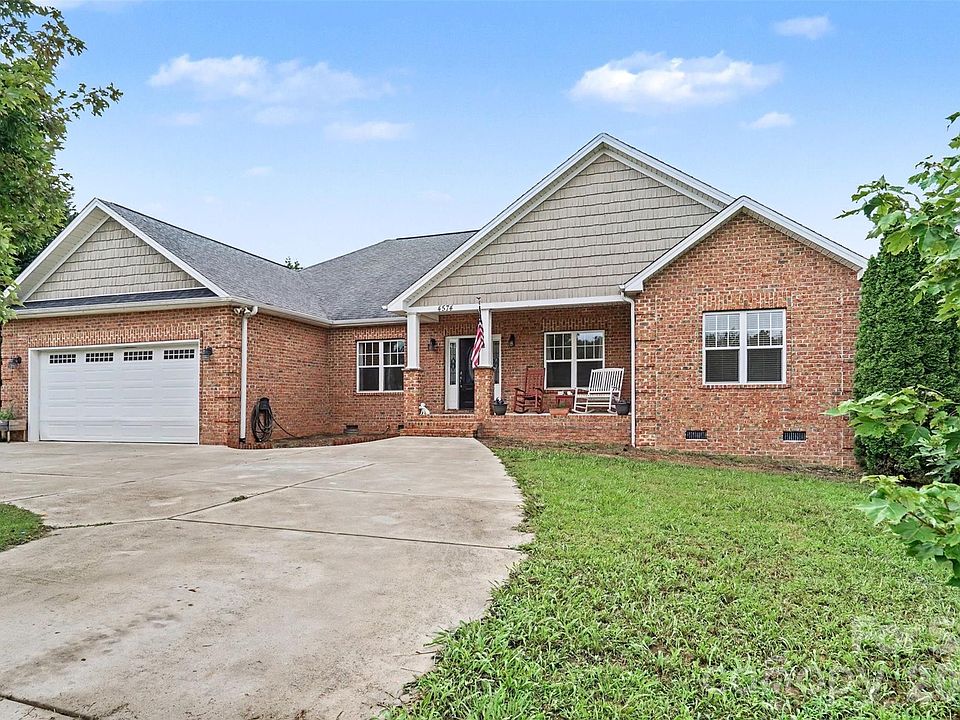 1st image of 4574 Hunter Rhyne Rd