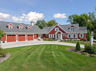 3698 Woodland Cove Pkwy, Excelsior, MN 55331