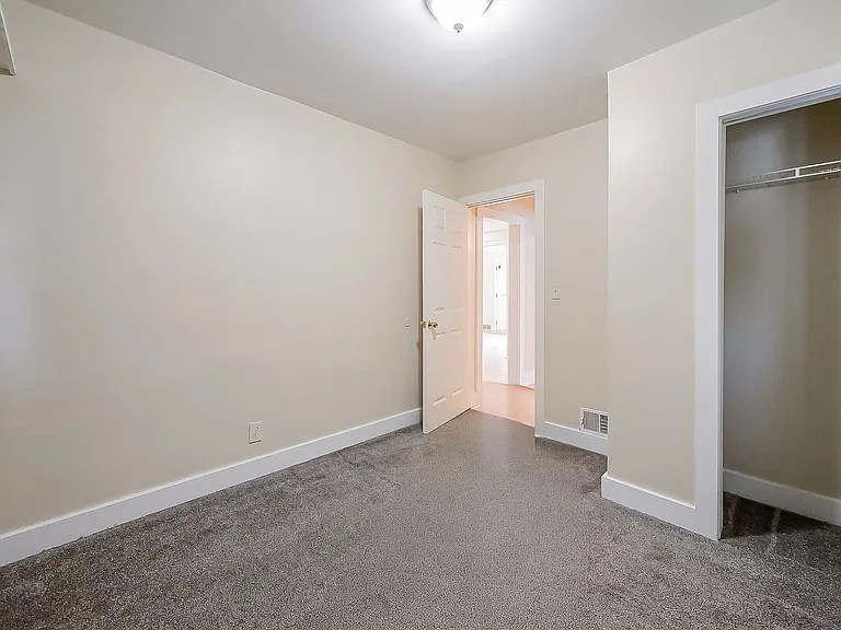 358 S Marshall St — Photo 18