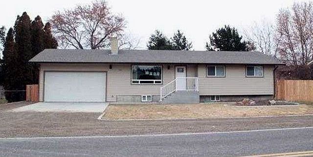 1st image of 905 W 49th Ave