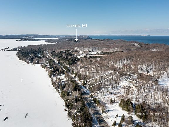 2nd image of McLeod Dr #16