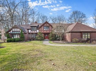 210 La Grande Dr, Cranberry Township, PA 16066