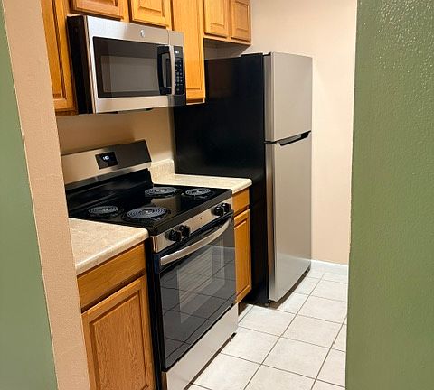 2nd image of 6519 W Newberry Rd APT 508
