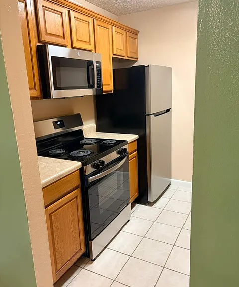 6519 W Newberry Rd #508 — Photo 9