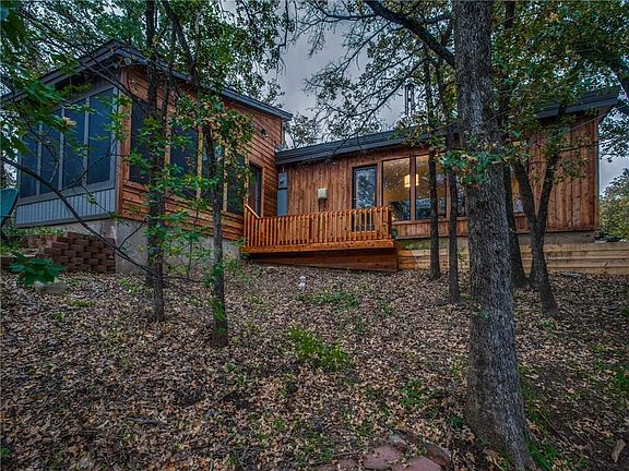 3rd image of 329 Scenic Dr