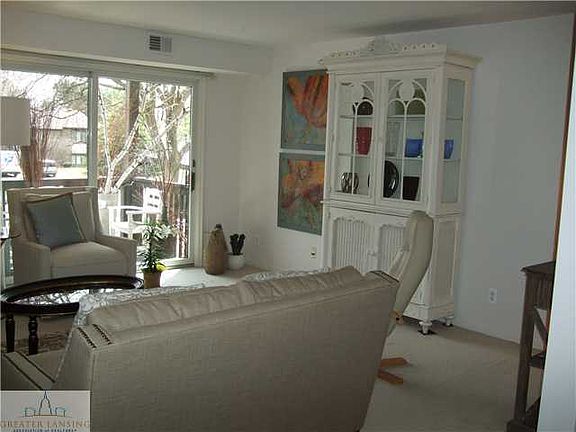 4th image of 6165 E Innkeepers Ct #81