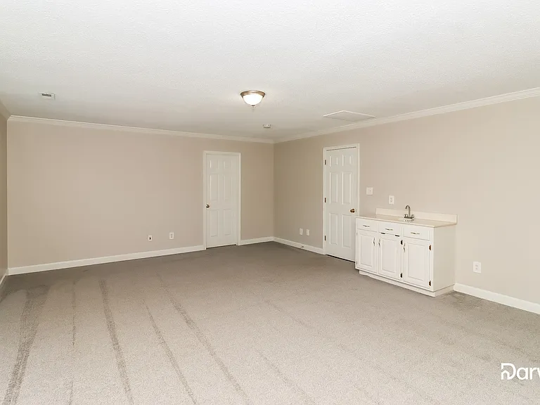 1747 Abbotsford Ct — Photo 12