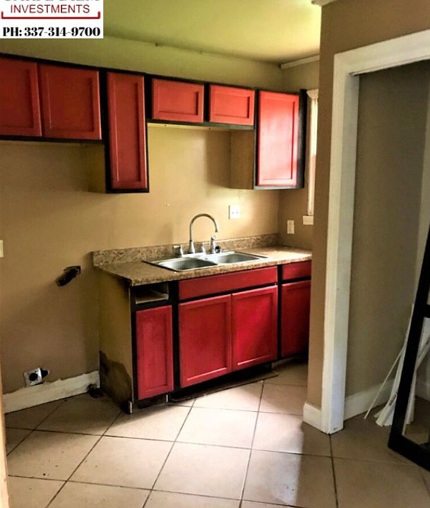 2nd image of 2334 Ledoux Cir