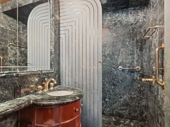 40 East 84th Street image 19 of 23