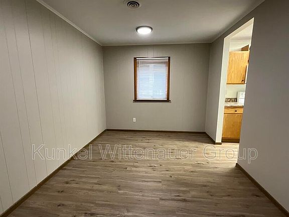2nd image of 1-7 Sunset Dr